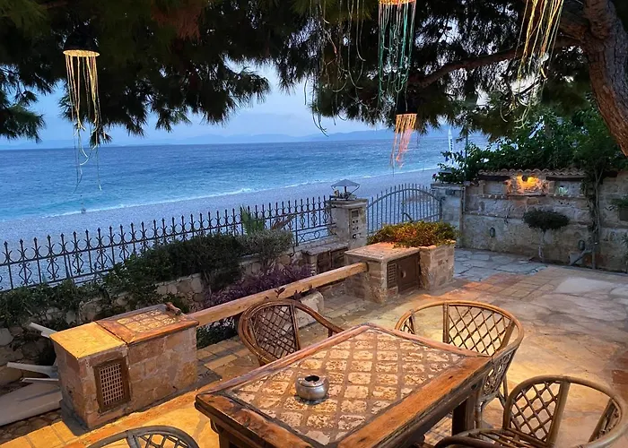 Kineta Luxury House