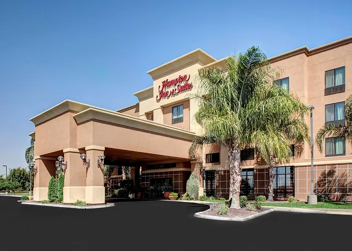 Hampton Inn And Suites Bakersfield / Highway 58