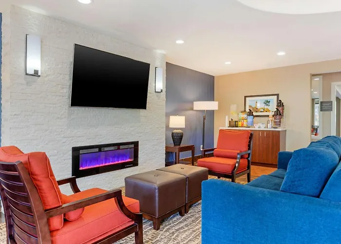 Comfort Inn&Suites Near Ontario Airport