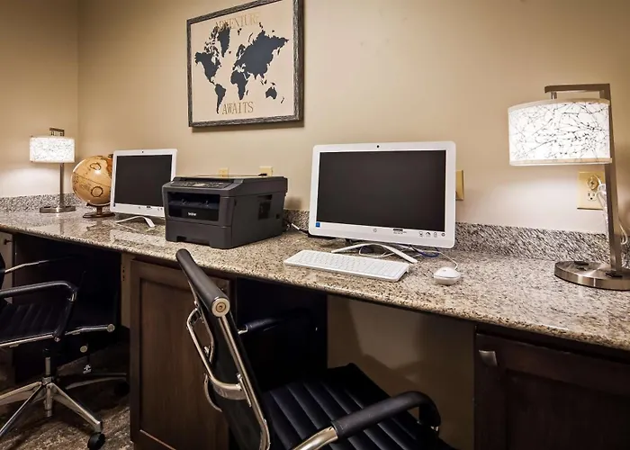 Best Western Plus Yadkin Valley Inn & Suites