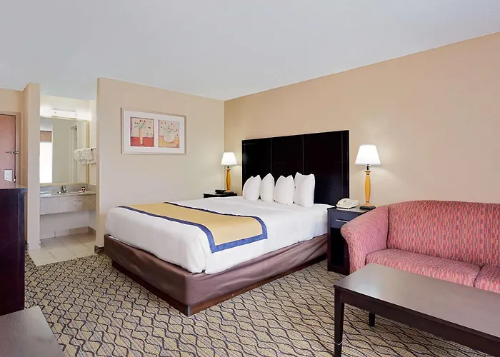 Baymont By Wyndham Kalamazoo East