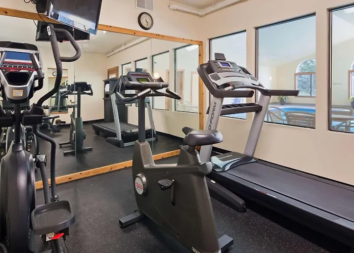 Best Western Plaza Hotel Saugatuck