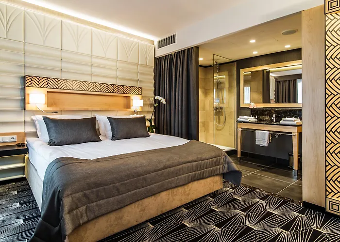 Airport Hotel Okecie