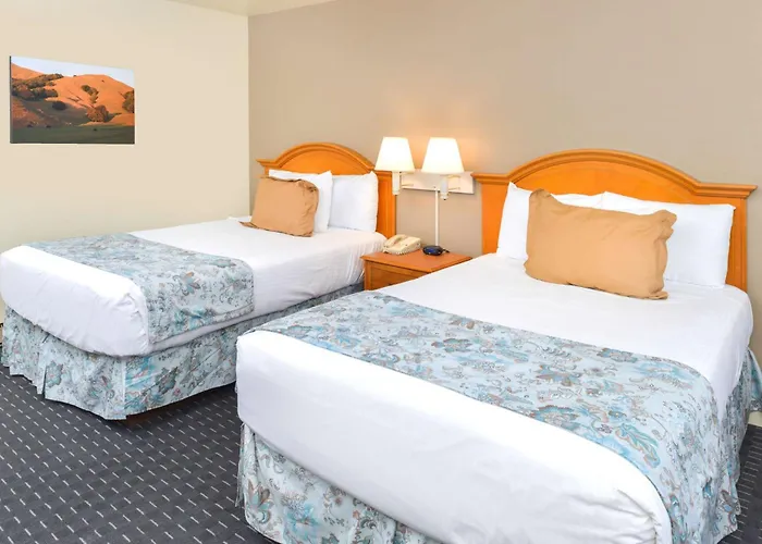 Svendsgaard's Lodge- Americas Best Value Inn&Suites