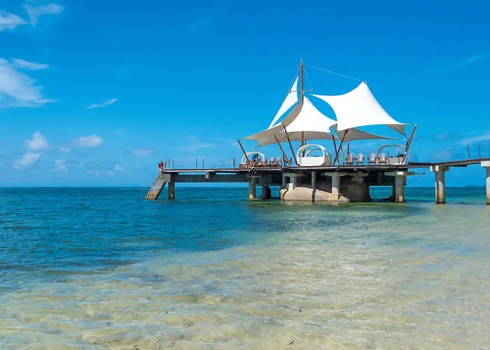 Coco De Mer Hotel And Black Parrot Suites