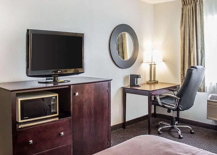 Quality Inn & Suites