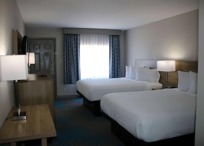 Days Inn By Wyndham Waco University Area