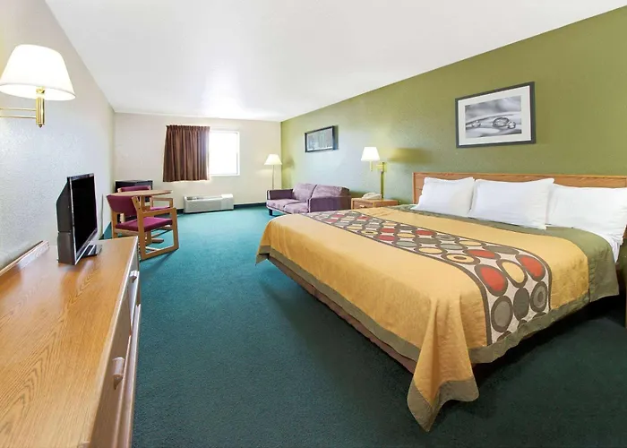 Super 8 By Wyndham Bonne Terre