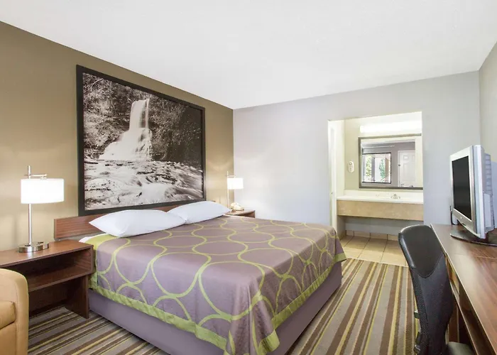 Super 8 By Wyndham Wytheville