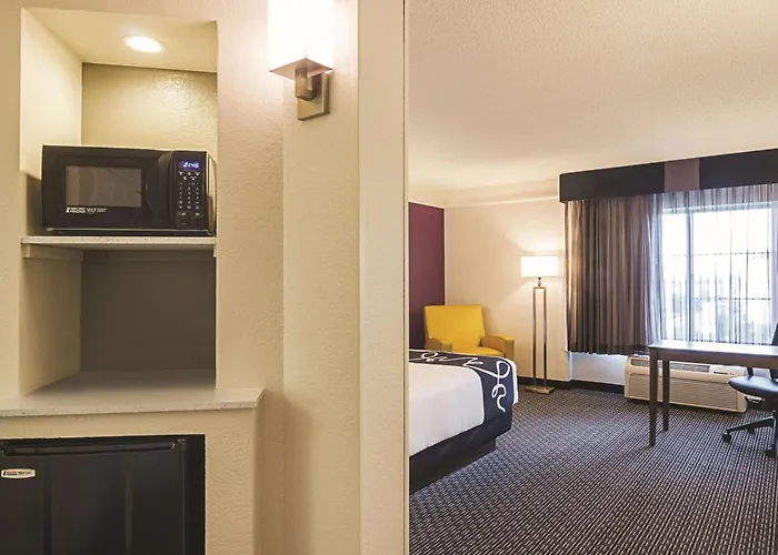 La Quinta Inn & Suites By Wyndham Denver Airport Dia