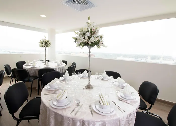 Hotel Ramada By Wyndham Tampico Centro