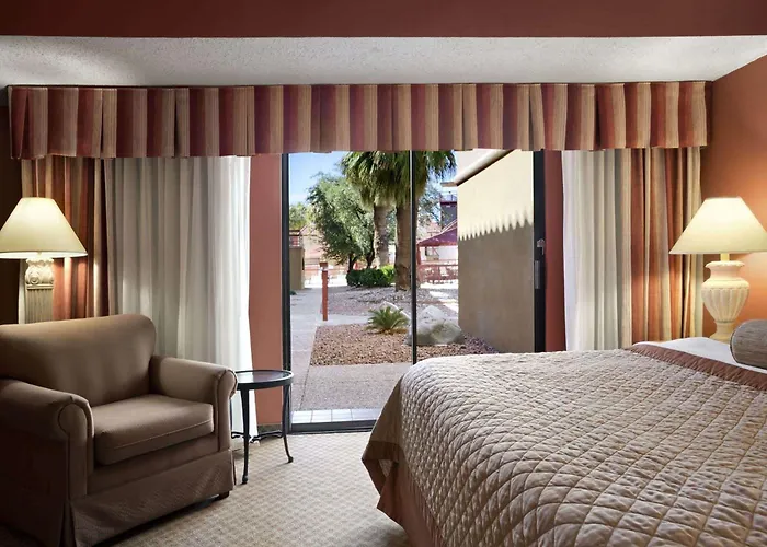 Wyndham El Paso Airport And Water Park