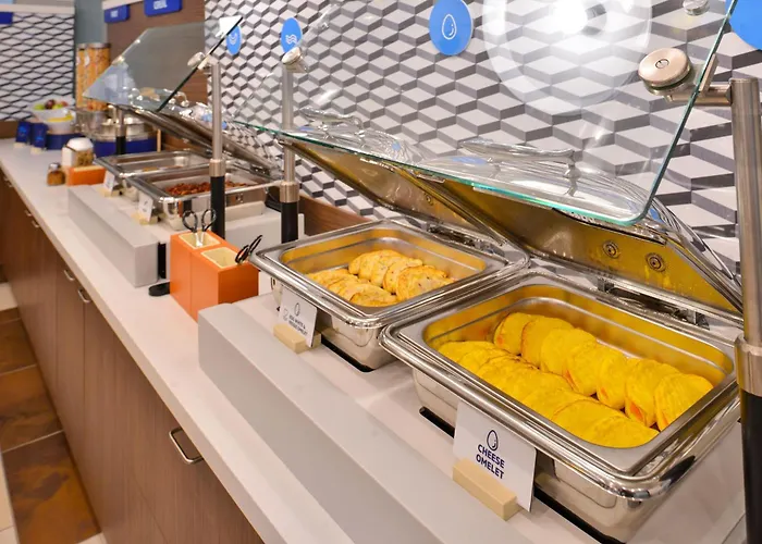 Holiday Inn Express Hotel And Suites Dfw-Grapevine By Ihg