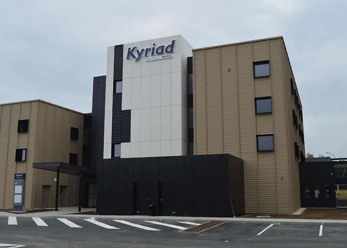 Kyriad Prestige Pau - Palais Des Sports