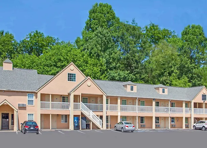 Travelodge By Wyndham Canton-Livonia Area, Mi