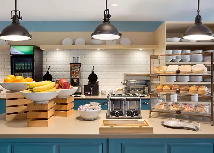 Country Inn & Suites By Radisson Asheville River Arts District