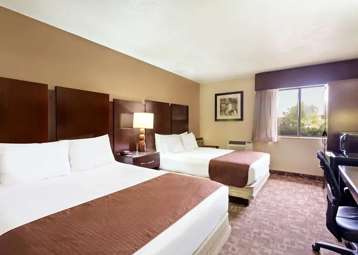 Rodeway Inn & Suites Chandler - Phoenix South I-10