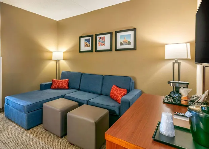 Comfort Inn & Suites Nashville Franklin Cool Springs