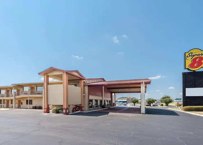 Super 8 By Wyndham Waco/Mall Area Tx