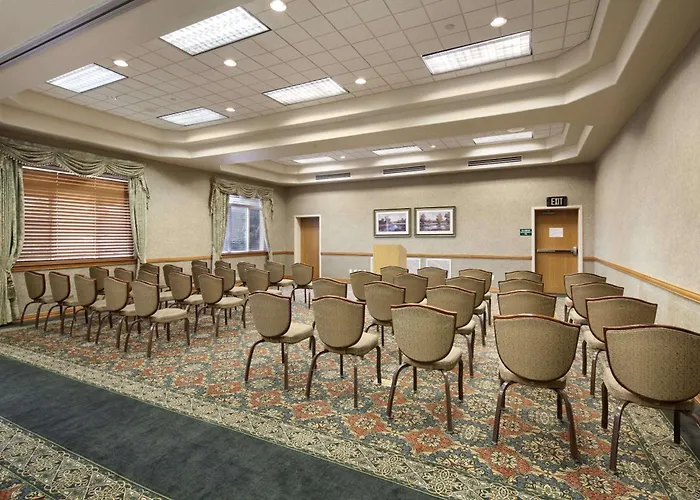 Ramada By Wyndham Olympia