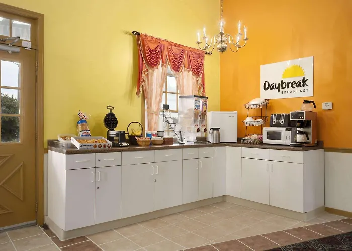 Days Inn By Wyndham Ottawa