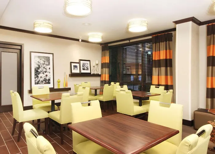 Hampton Inn Overland Park