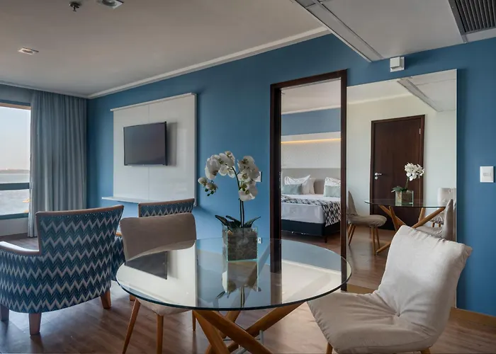 Comfort Suites Vitoria