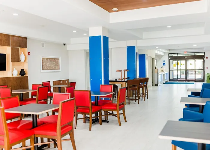 Holiday Inn Express Hotel & Suites Greenville By Ihg