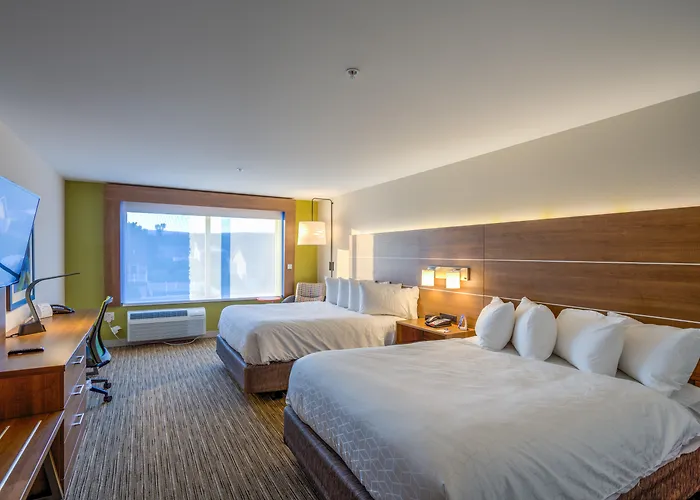 Holiday Inn Express & Suites Reedsville - State Coll Area, An Ihg Hotel