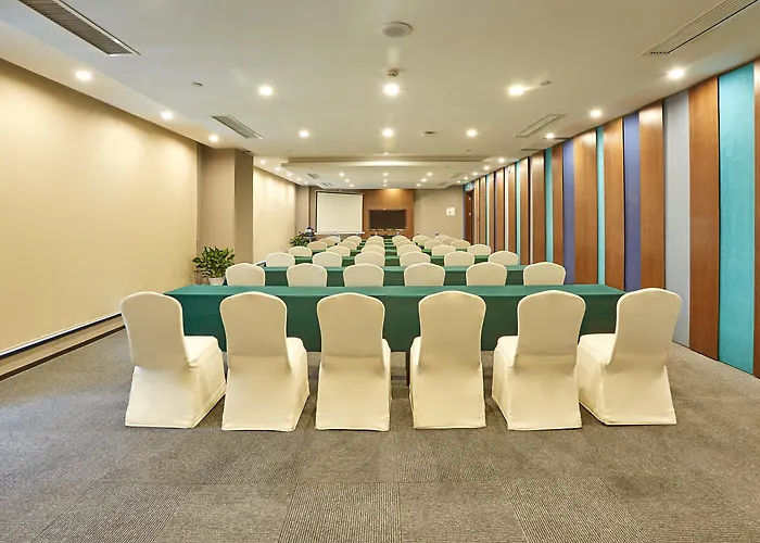 Holiday Inn Express Nanjing Xuanwu Lake By Ihg