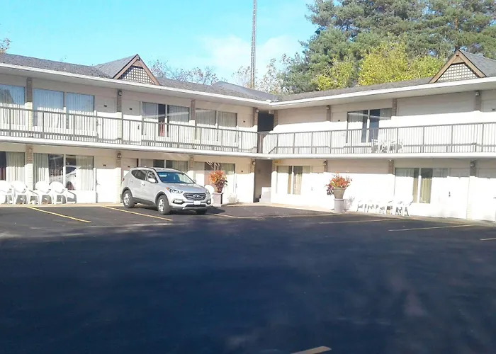 Days Inn By Wyndham Birch Run