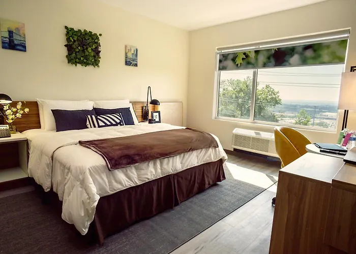 Wyndham Garden North Bergen - Secaucus
