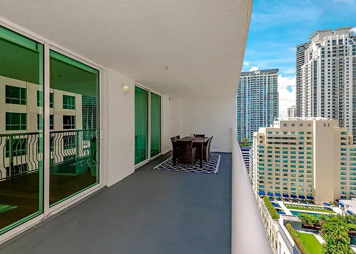 Miami Condo With City & Ocean Views