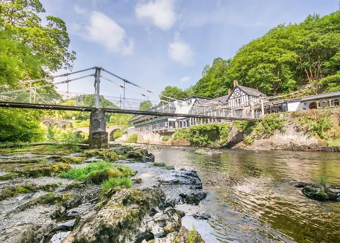 The Chainbridge Hotel