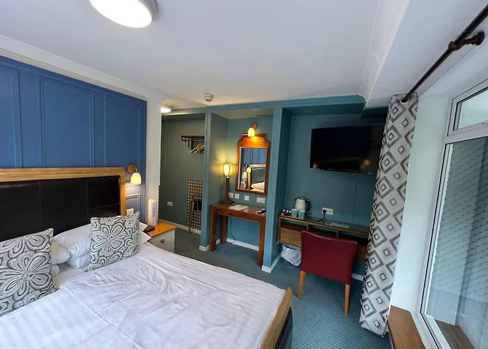 The Chainbridge Hotel