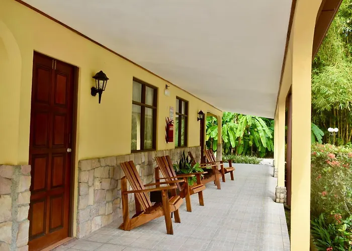 Espadilla Gardens Hotel
