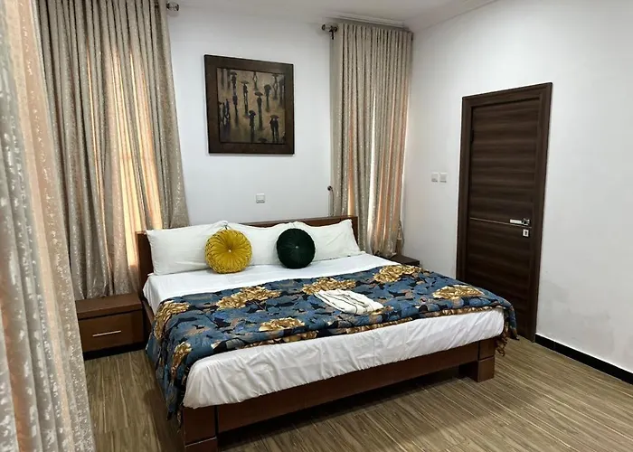 Nigus House Oniru