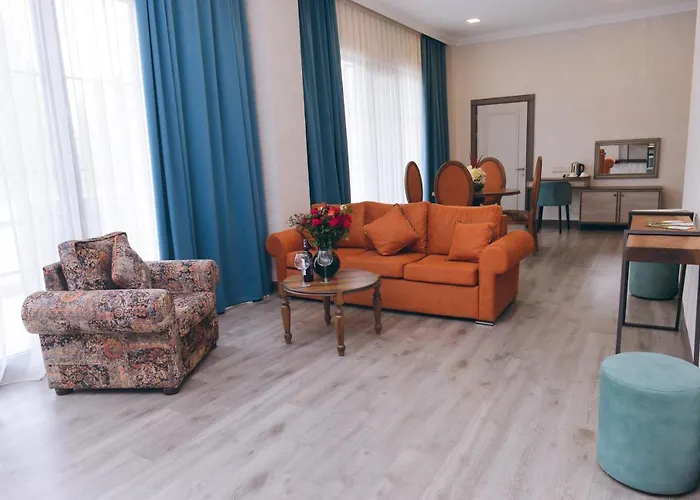 Vogue Hotel Resort And Spa - Nabran