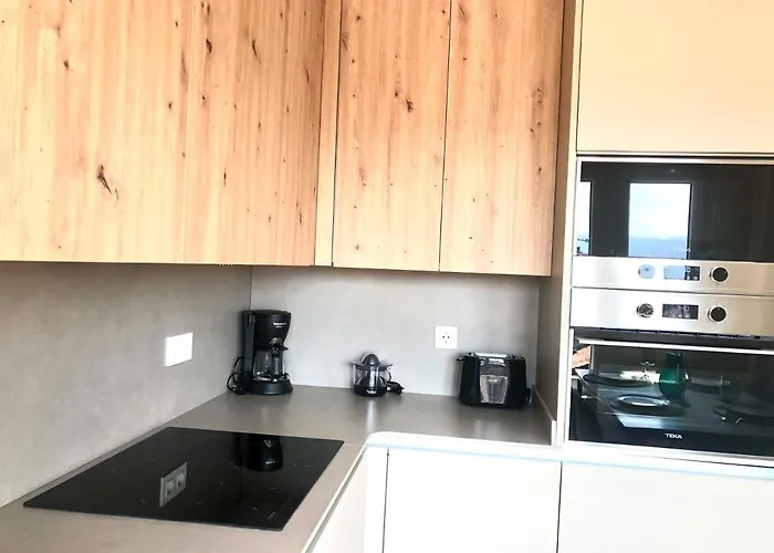 SUITE PLAYA GIJON CENTRO, apartamento nuevo, 5 huéspedes VUT-3622-AS