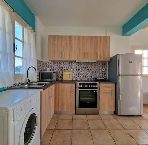 Beachlife: The Apartment