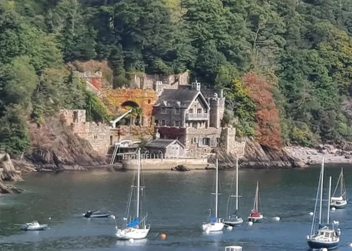 Tor Dean Guest House