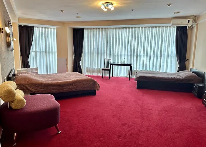 Mark Plaza Hotel