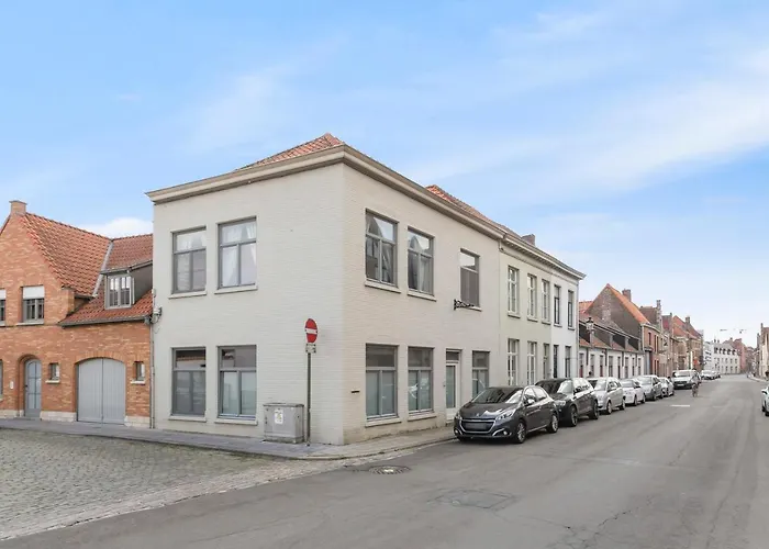 Huswell - Charming Getaway In The Historical City Center
