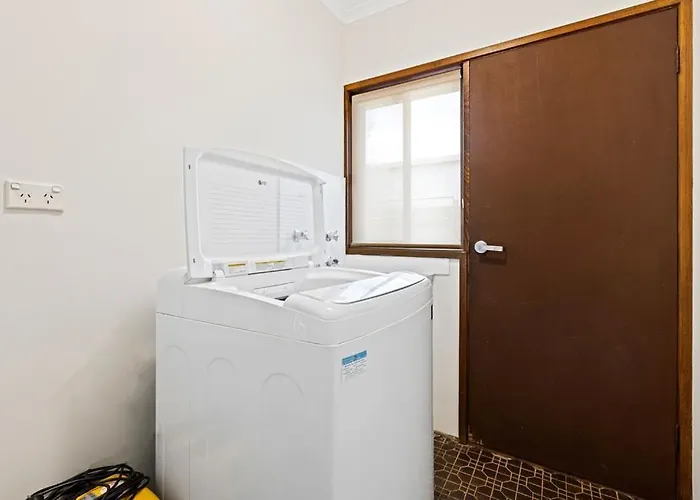 Unwind In Mildura'S 3Br Hidden Gem