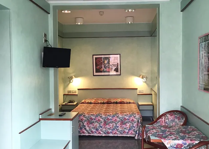 Le Petit Hotel