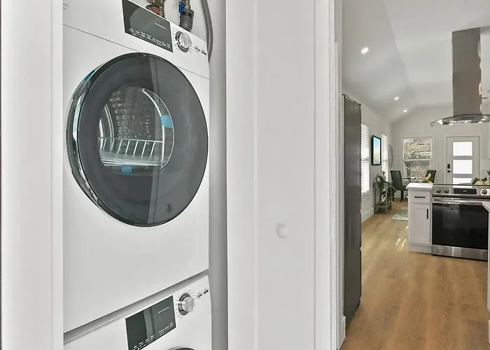 Relaxing Retreat And Modern Charm In Historic Saint Augustine