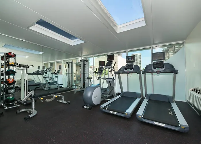 Holiday Inn Express Edmonton Downtown By Ihg