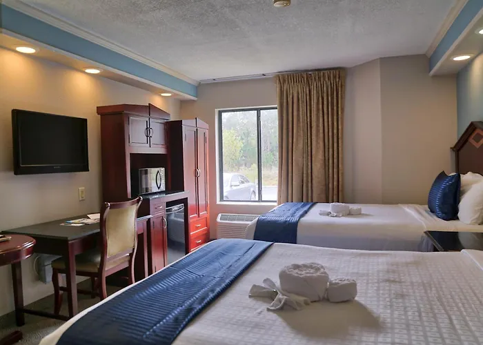 Destiny Palms Hotel Maingate West