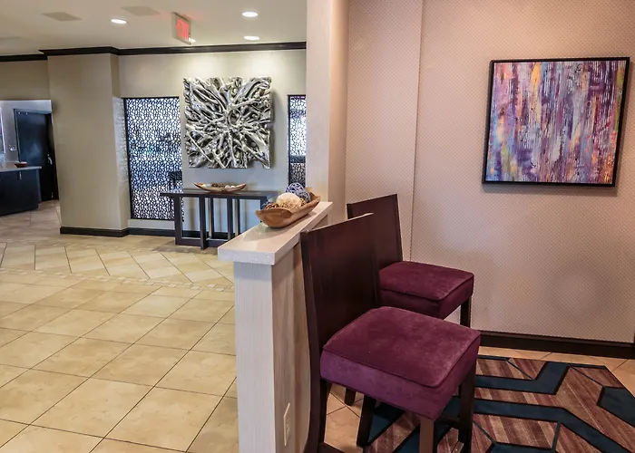 Holiday Inn Express Hotel & Suites Farmington, An Ihg Hotel