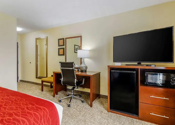 Comfort Inn & Suites Hillsville I-77